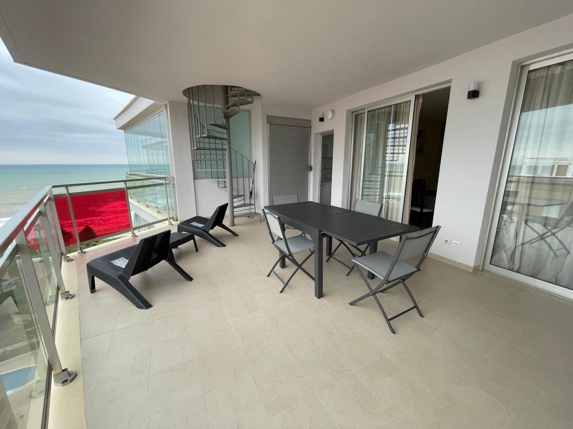 Atico Vistas Lujo Magic World Apartment กัสเตญองเดลาปลานา ภายนอก รูปภาพ